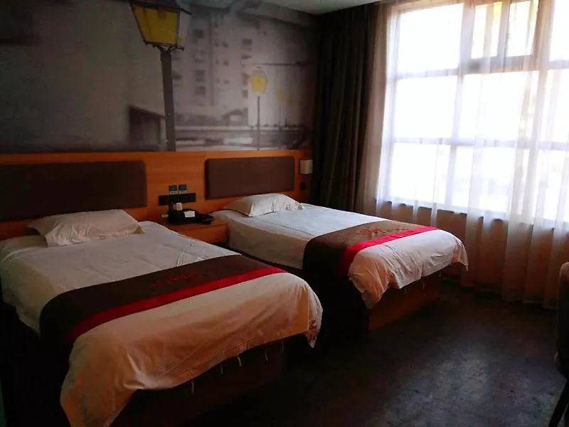 Thank Inn Chain Hotel Xinxiang Yuanyang Jianshe Road Hualong Shangjun 0*,  China